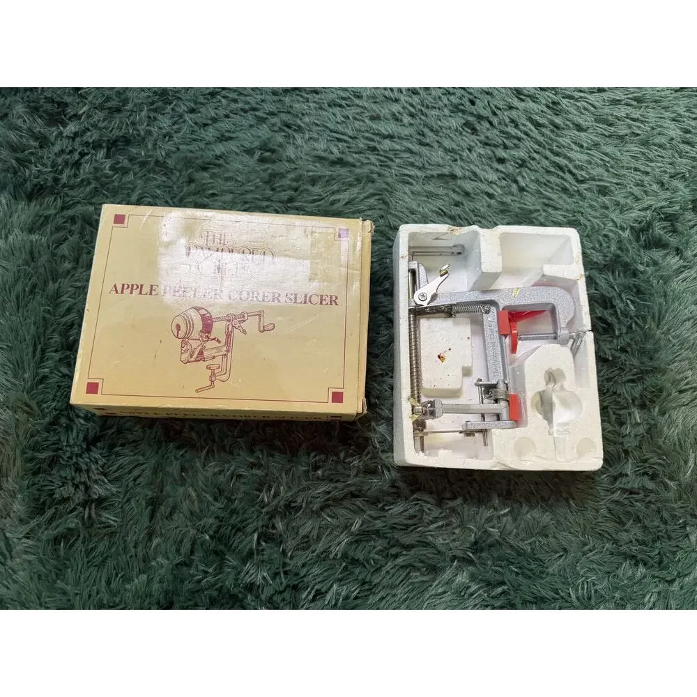 The Pampered Chef Apple Peeler Corer Slicer Vintage Manual Clamp-On Tool